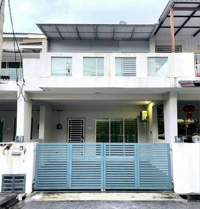 Cozyhouse 4Room 3Bath Room 10Pax'''Simpangampattasek Simpang Ampat  Luaran gambar